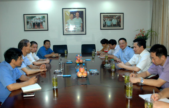 常州市質(zhì)監(jiān)局局長王堅(jiān)剛一行來江蘇上上電纜集團(tuán)調(diào)研