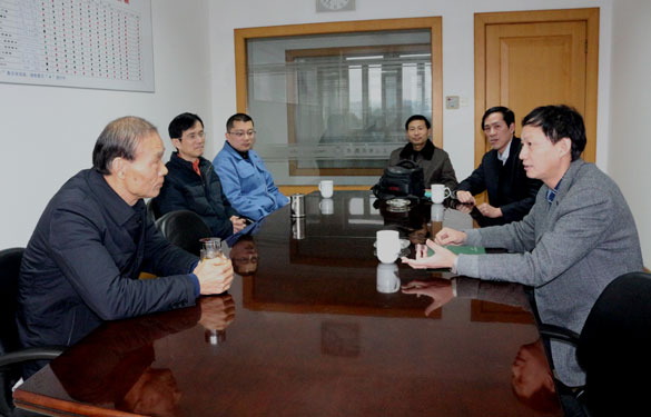 溧陽(yáng)市地稅局局長(zhǎng)鞠洪亮一行來(lái)江蘇上上電纜集團(tuán)走訪