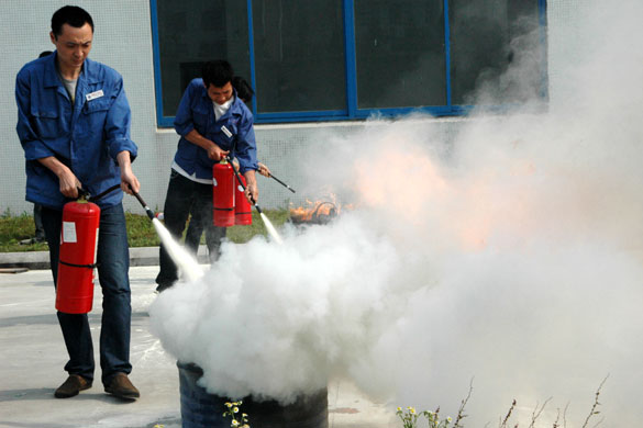 江蘇上上電纜集團(tuán)舉行消防知識(shí)培訓(xùn)和模擬演練